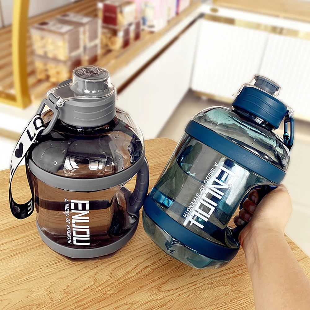 Gourde Sport Grande Capacité – 1.6L ou 2.4L, Design Carré & Poignée Portative accessoires